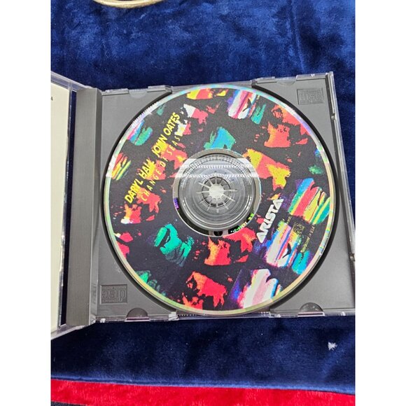 Daryl Hall John Oates - Change Of Season Arista Records 1990 - Picture 4 of 5